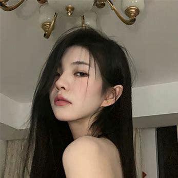 美丽的小蜜桃4中国版演唱者是谁